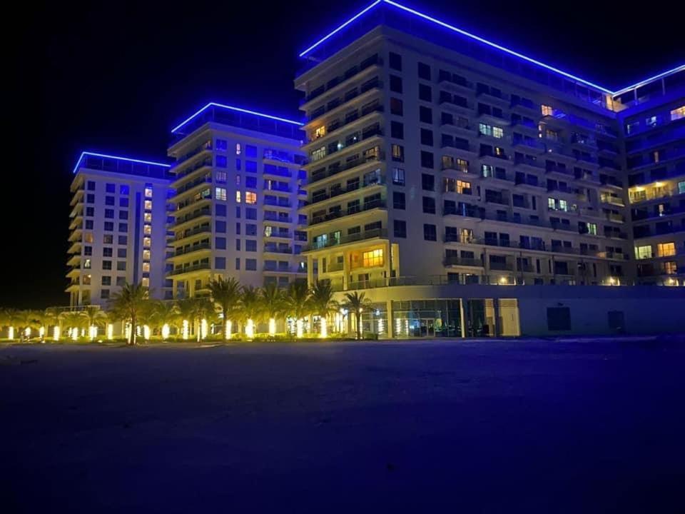 Deluxe Ocean View Apartment Ras al-Khaimah Luaran gambar